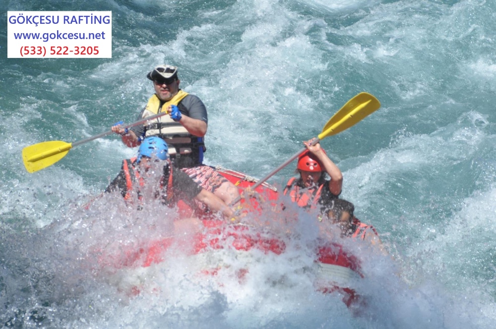 Antalya �ad�r Kirala Irmak kenar�nda kamp K�pr�l� Kanyon Kamp Alan� G�k�esu Rafting