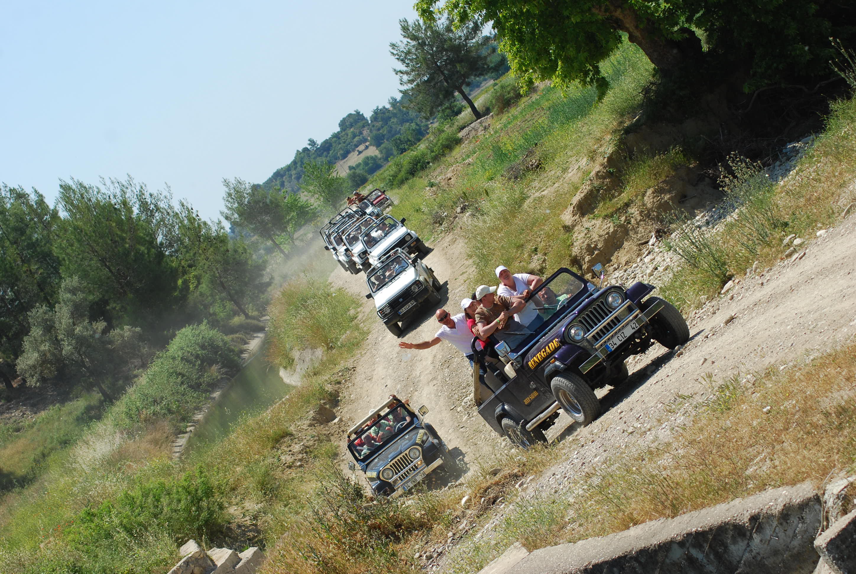 Antalya K�pr�l� Kanyon Jeep Safari
