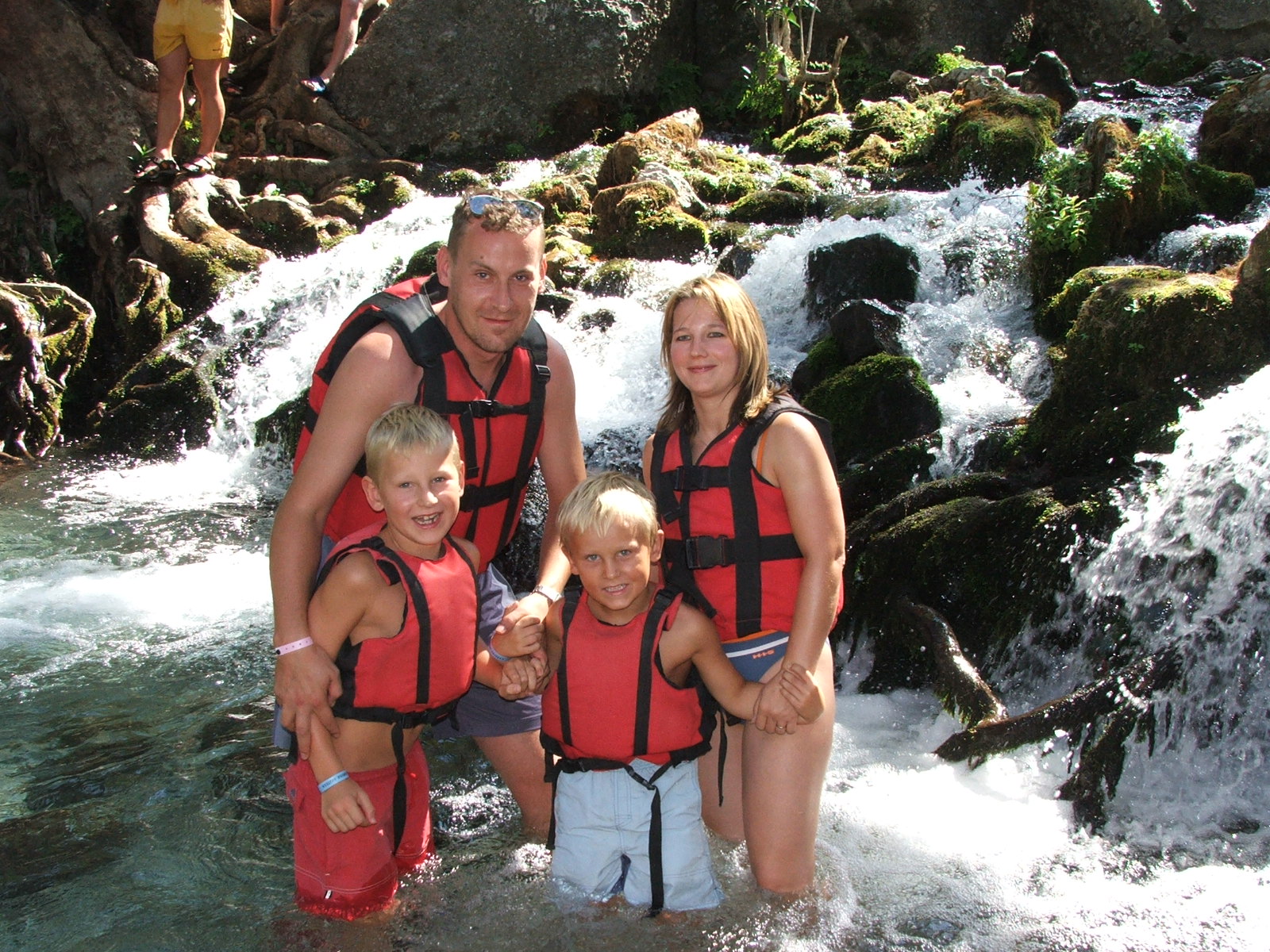 Antalya K�pr�l� Kanyon Rafting