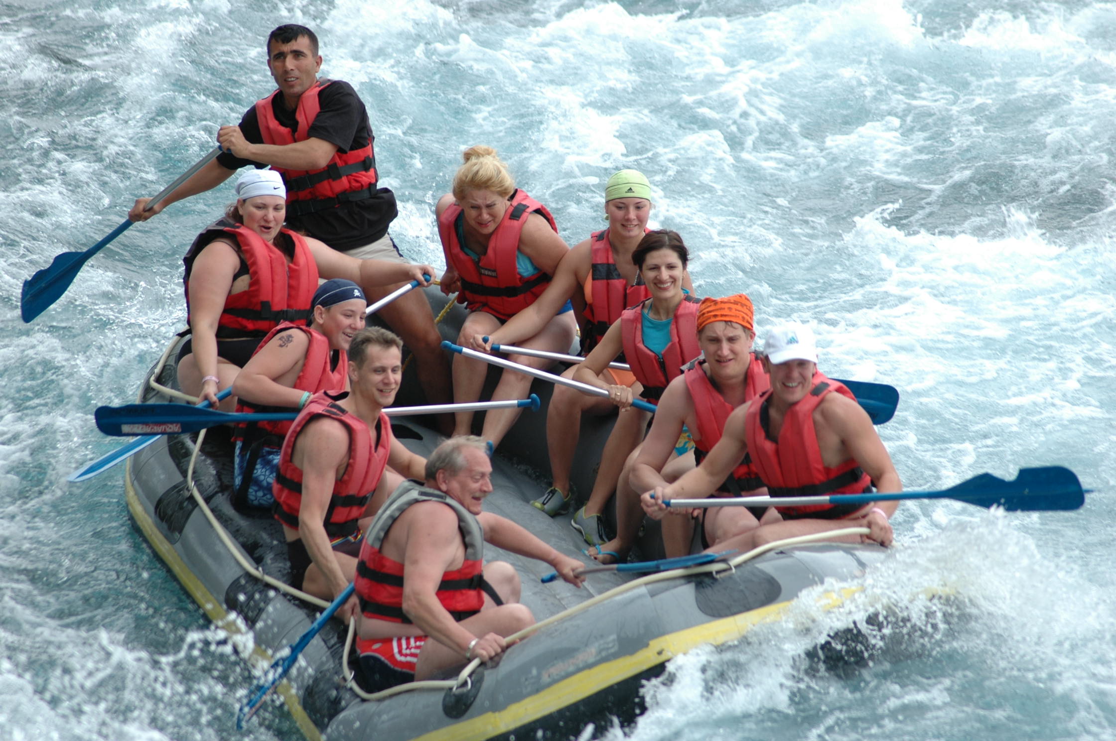 Antalya K�pr�l� Kanyon Rafting