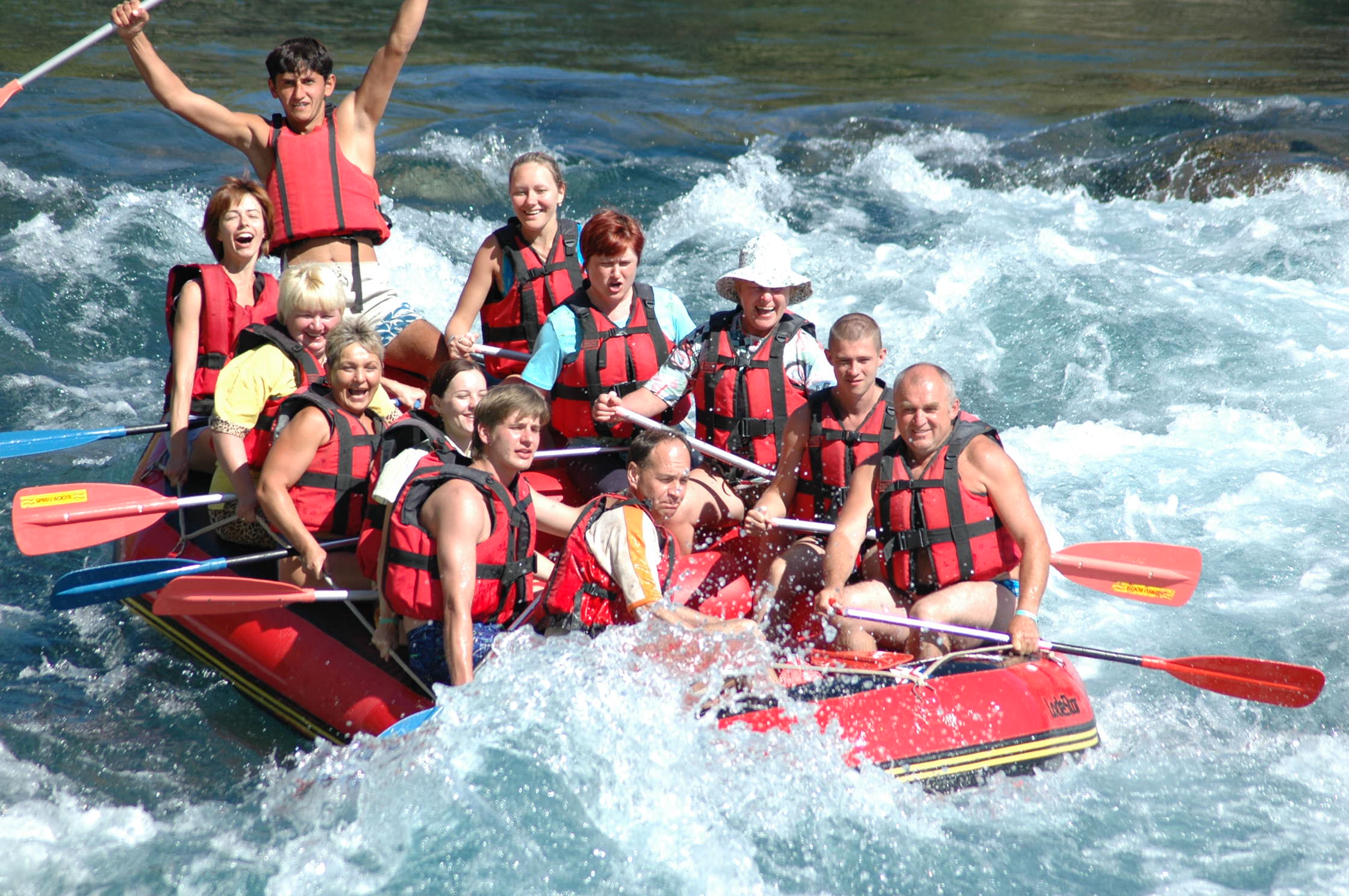 Antalya K�pr�l� Kanyon Rafting