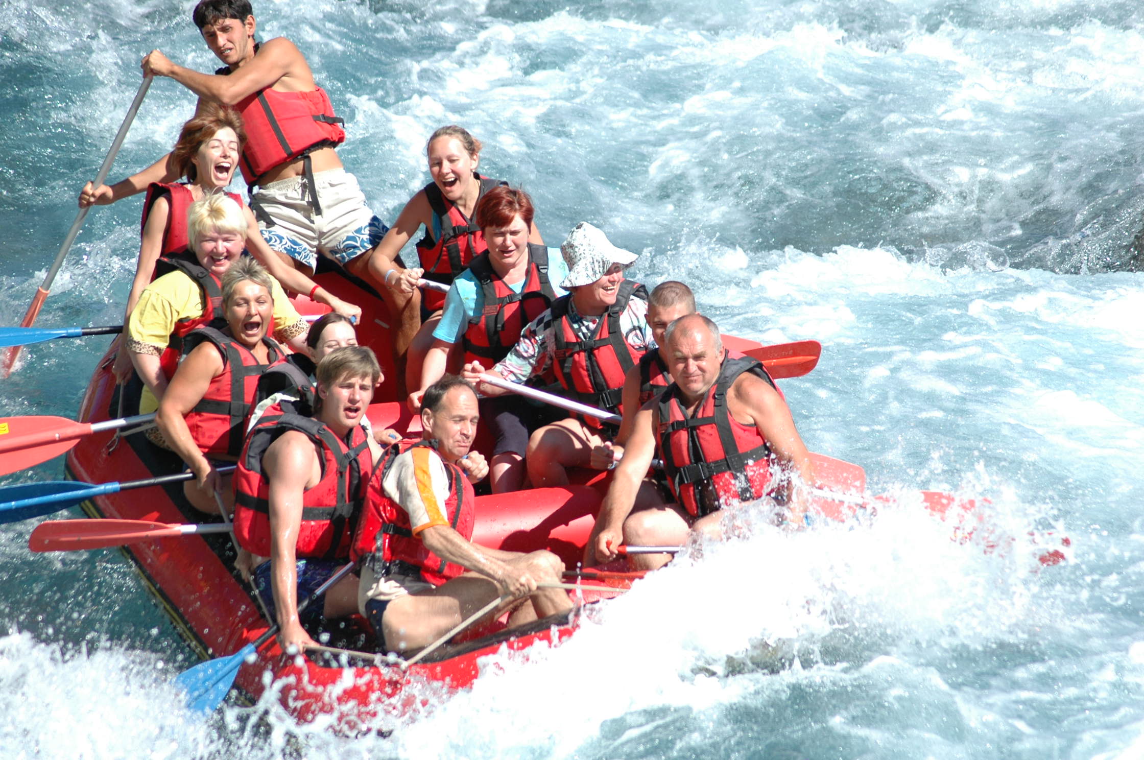 Antalya K�pr�l� Kanyon Rafting