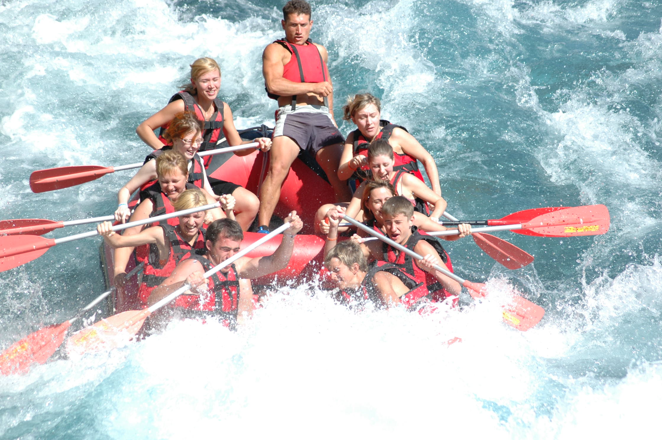 Antalya K�pr�l� Kanyon Rafting